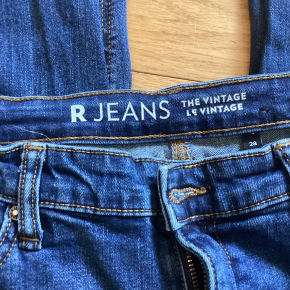 Reitmans women jeans. the Vintage high rise. 28 waist - Picture 3 of 3